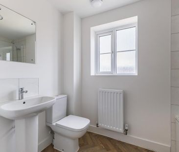 3 bedroom semi-detached house to rent - Photo 6