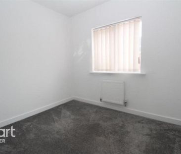 3 bedroom detached house to rent - Photo 4