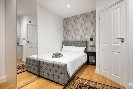 ** Inclusive of council tax, gas, electricity, water, internet and Netflix** - Photo 3