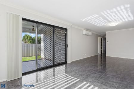 2/16 High Court Drive, 4350, Wilsonton Heights Qld - Photo 2