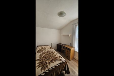 Room in a Shared House, London, E15 - Photo 2