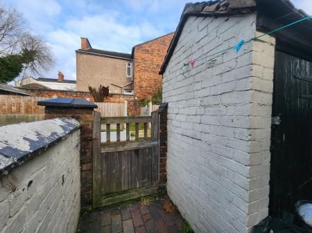 Stoke Old Road, Stoke-on-Trent, ST4 - Photo 5