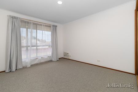 1/406 Drummond Street South, Ballarat Central - Photo 2