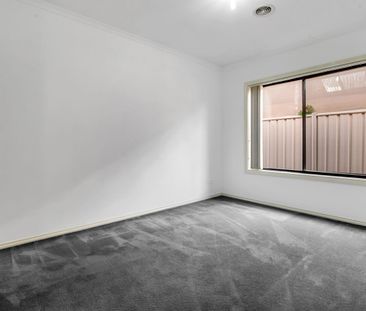 Great Family Living!! - Photo 4