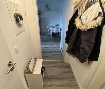 Charmante Dachgeschoss-Wohnung, 2 Zimmer zu vermieten! - Foto 1