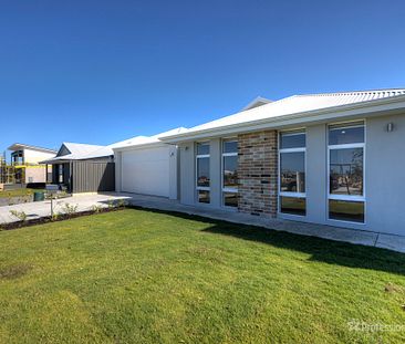 6 Vole Way, Jindalee WA 6036 - Photo 1