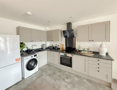 Flat 64, 5 Martin Court, Hastings - Photo 3