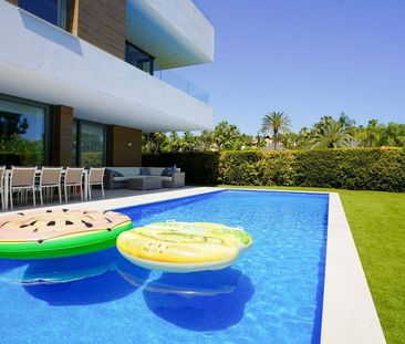 Luxury Villa for rent in Estepona, Spain - Photo 5