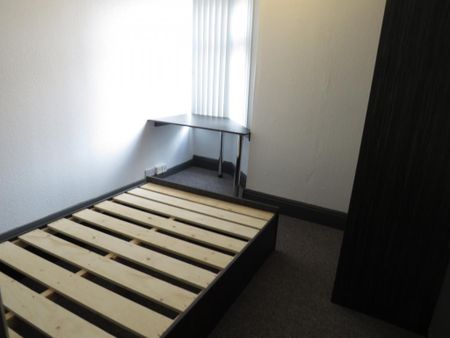 5 bedroom house to rent - Photo 3