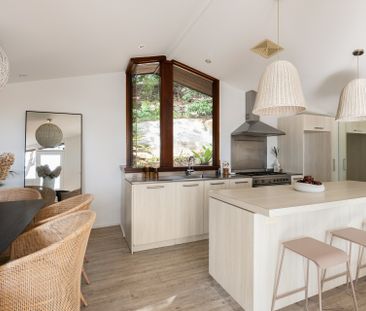 Tranquil Coastal Retreat with Stunning Pittwater Views - Photo 5