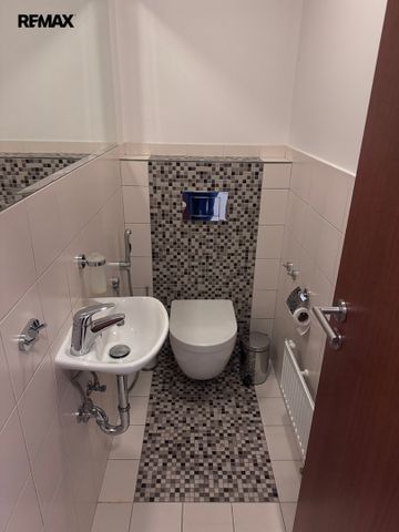 Pronájem domu 184 m², Jesenice - Photo 5