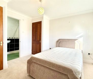 1 bedroom Bungalow in Jigs Lane North, Bracknell - Photo 2