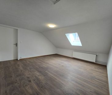 Comfortable 4-room attic apartment - Photo 1