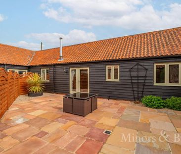 2 bedroom barn conversion to rent - Photo 3