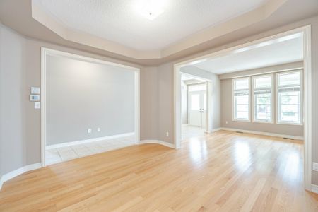 For Lease - 422 Hidden Trail, Oakville, Ontario - Photo 2