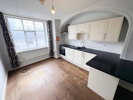 1 bedroom flat to rent - Photo 2