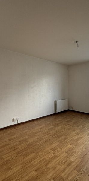 Location Appartement 2 Pièces 49 m² - Photo 1