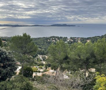 HYERES- APPARTEMENT T2 EN SOUPLEX - AU CALME - TERRASSE- ST - Photo 2