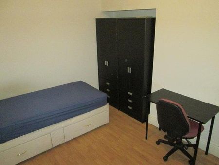 4 bedroom house share to rent - Photo 2