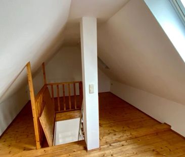 Gemütliche 3ZKB-Dachgeschosswohnung mit Balkon zu vermieten! - Foto 2