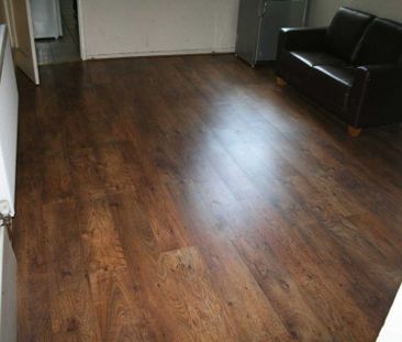 90 Hubert Road - Photo 2