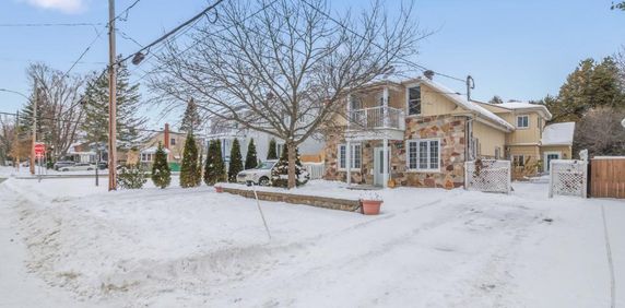 🏡 4 ½ à louer – Vaudreuil-Dorion ( 2 Stationnements) - Photo 2