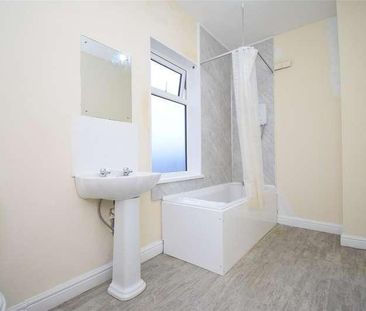 Castleford Road, Normanton, WF6 - Photo 6