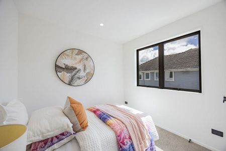 Luxury and Brand New 3-bedroom Family Home - Photo 3