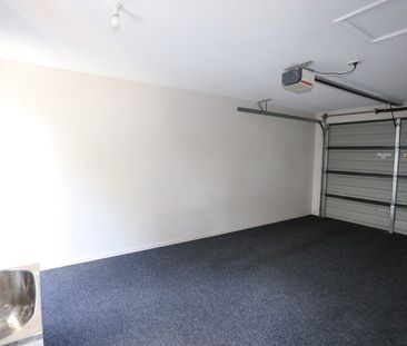 St Martins – two bedrooms, internal access garage, double glazing. - Photo 1