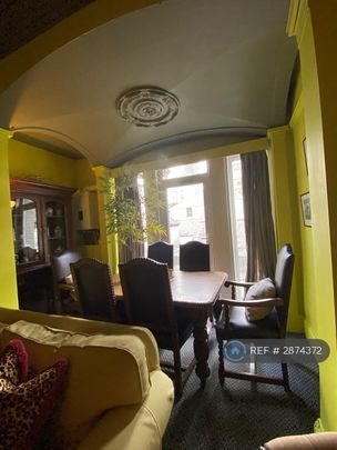 3 bedroom maisonette to rent - Photo 1