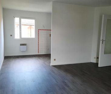 Appartement Type 3 - Centre ville St Maurice l'Exil - Photo 4