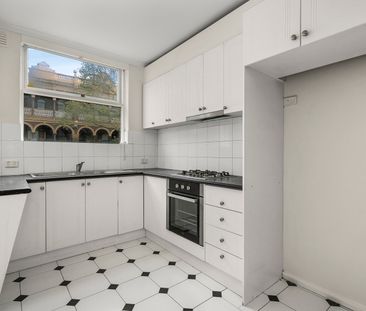 1/179 Auburn Road, Hawthorn VIC 3122 - Photo 2