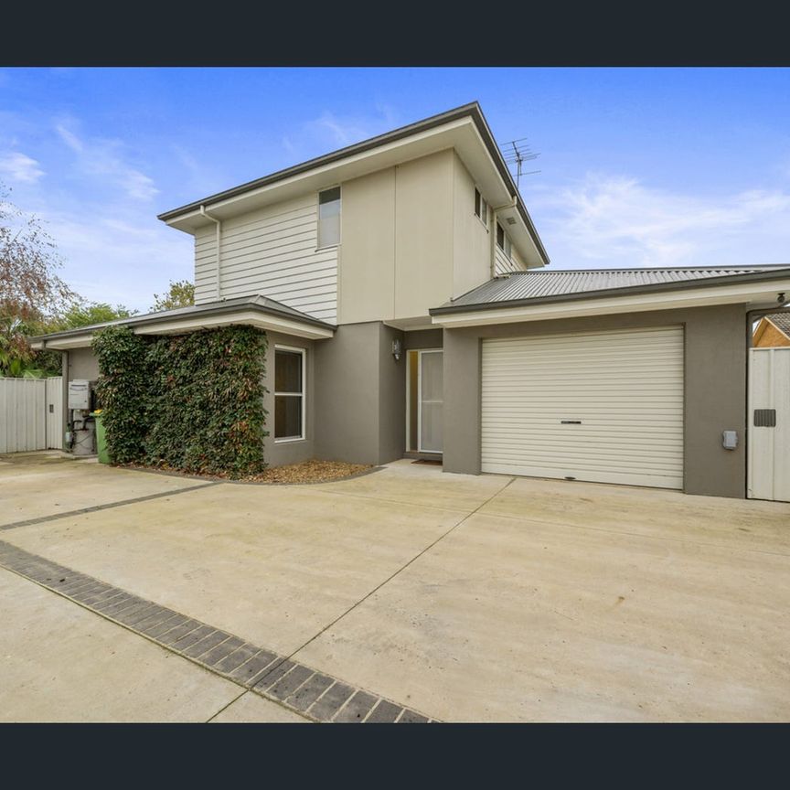 2/746 Macauley Street, Albury, NSW 2640 - Photo 1