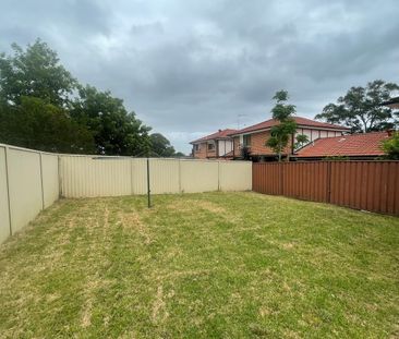 Well-Presented Granny-Flat - Photo 1