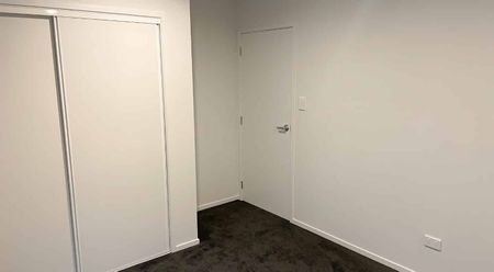 Brand New 3 bed home in Oakfields! - Photo 2