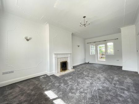 4 bedroom semi-detached house to rent - Photo 4