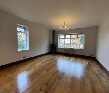 4 bedroom detached house to rent - Photo 2