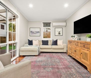 16 Loch Street, Kew VIC 3101 - House For Rent | Domain - Photo 2