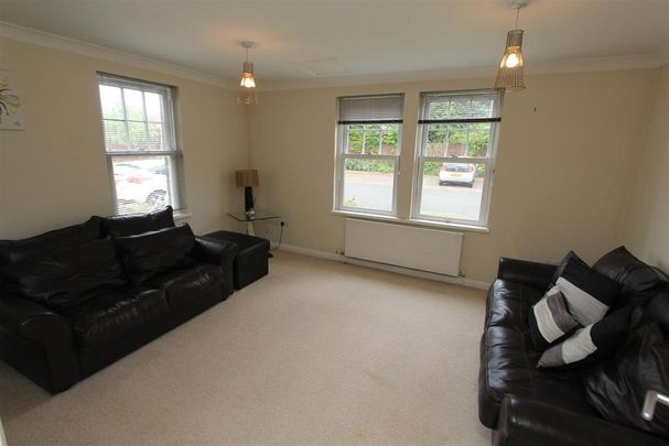 2 bedroom flat to rent - Photo 1
