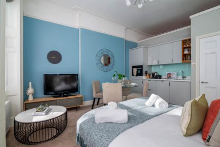 1 bedroom serviced apartment to rent - Photo 4