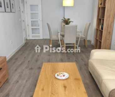 Piso en alquiler en Centro - Photo 3