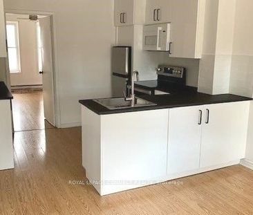 For Lease - 436 Queen Street Unit# 1, Toronto, Ontario - Photo 6