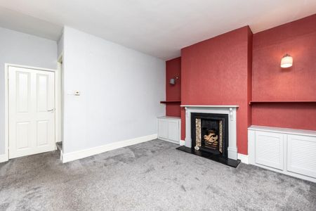 2 bedroom House To Let - Photo 3