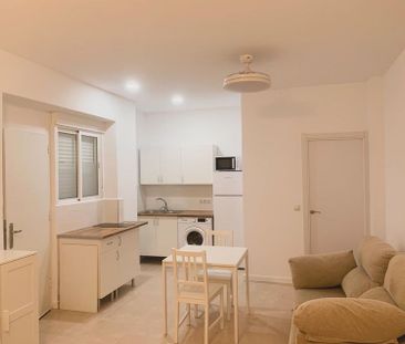 Alquiler de estudio en Calle Carlinda - Photo 6