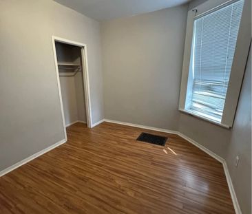 99 Henderson - Photo 4