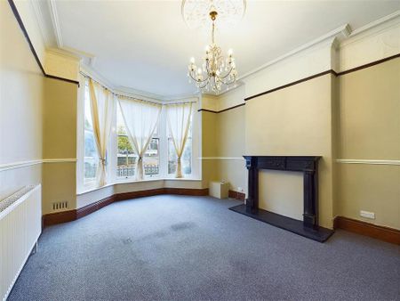 5 bedroom semi-detached house to rent - Photo 4