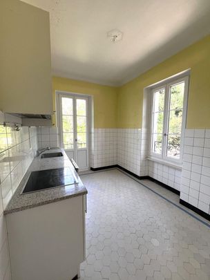 À louer : Villa 5.5 pièces pleine de charme avec vue et grand jardin - Photo 1