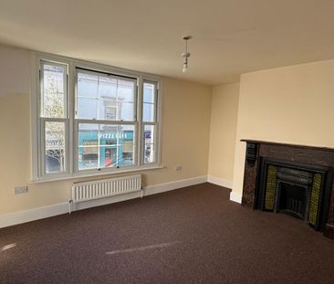 4 bedroom flat to let - Photo 6