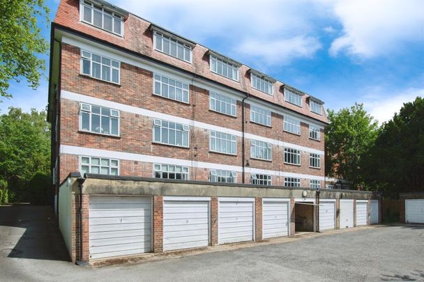 Bodorgan Road, Bournemouth - Photo 1