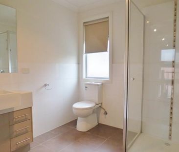 3/34 Waiora Road, Rosanna - Photo 5